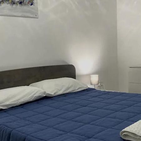 F1 2 St Julians, Private Room, Bathroom & Living Shared St. Julian's Exteriör bild
